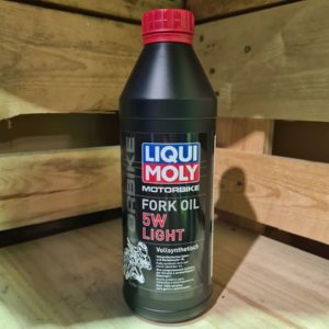 Aceite de horquilla motos Liqui Moly 5W Botella de 1L